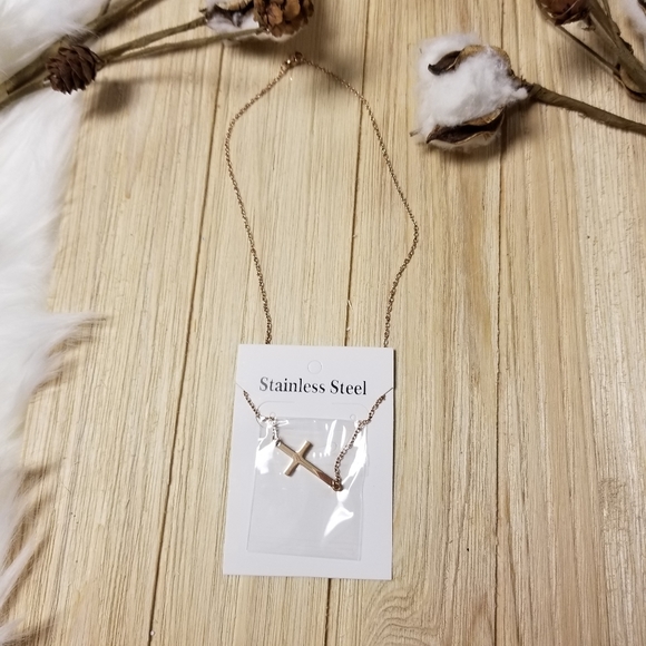 Pretty Sideways ROSE GOLD Stainless Steel necklace - Picture 8 of 8